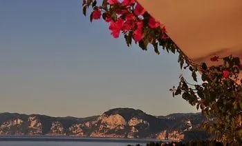 Biriola Ecoresort Motoparking 4*