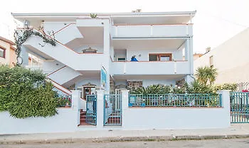 Biriola Ecoresort Motoparking Hotel apartamentowy
