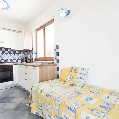 Biriola Ecoresort 아파트호텔 칼라고노네